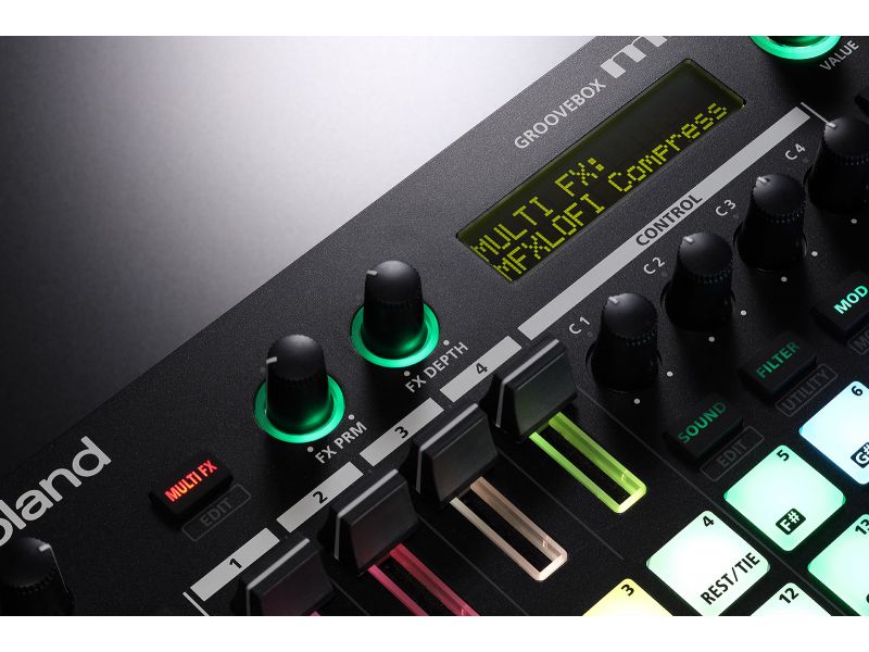 Купить Roland MC-101 Грувбокс