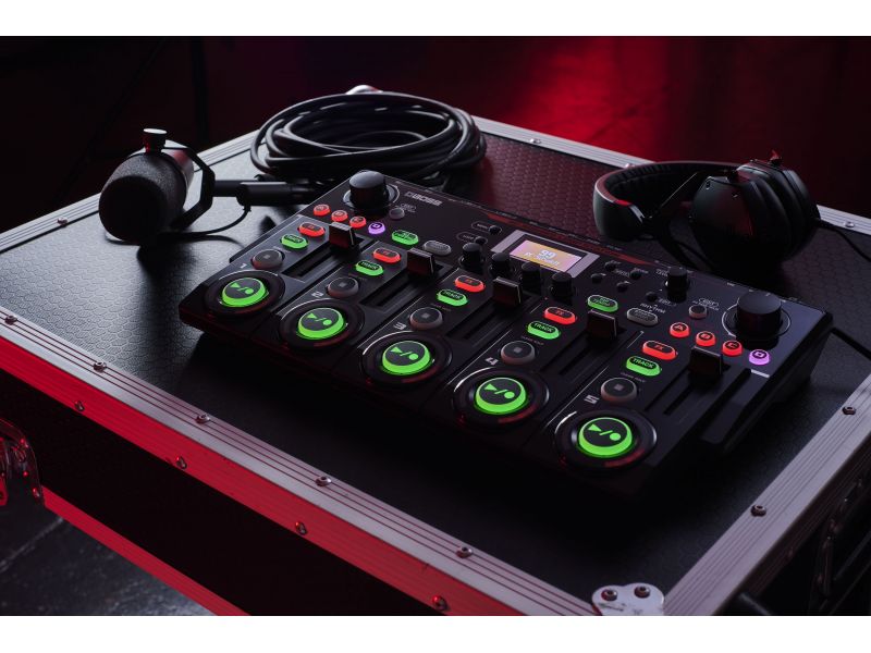 Купить BOSS RC-505MKII Процессор вокальный Loop Station