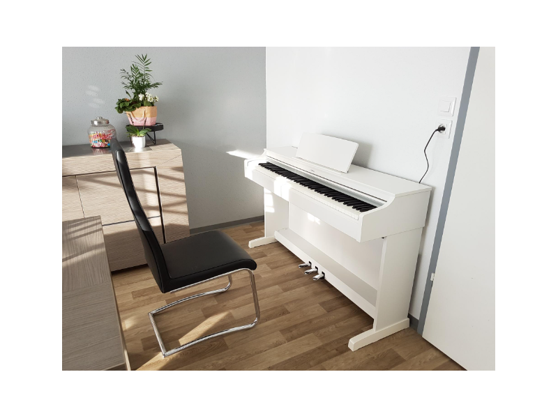 Купить Yamaha YDP-165WH Цифровое фортепиано